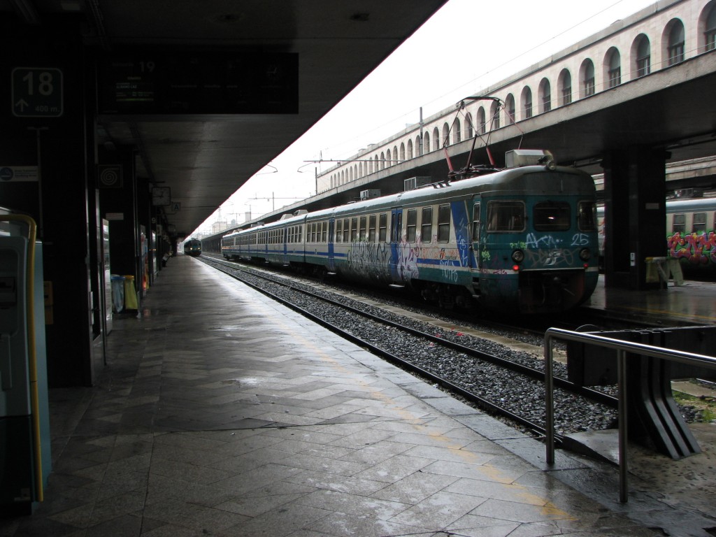 IMG 8754 1024x768 Arriving by Train   Roma Termini