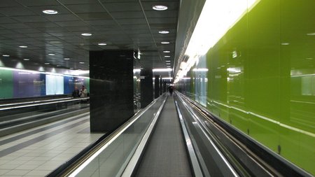 Moving Sidewalks in Roma Termini Station IMG 3553