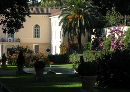 Flowers in the Park at Villa Borghese img 2350 Galleria Borghese