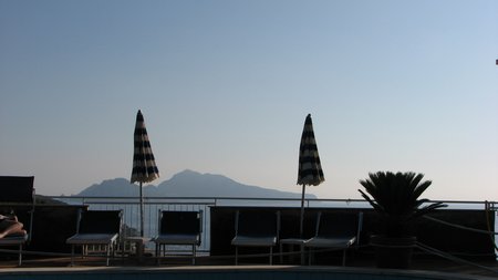 pool view with Capri background IMG 4088