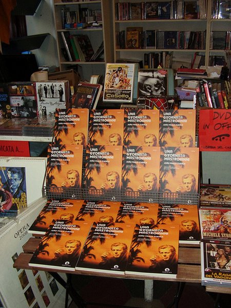 English Bookstores in Rome Liberia dei Cinema (joao paulo cuenca, flickr)