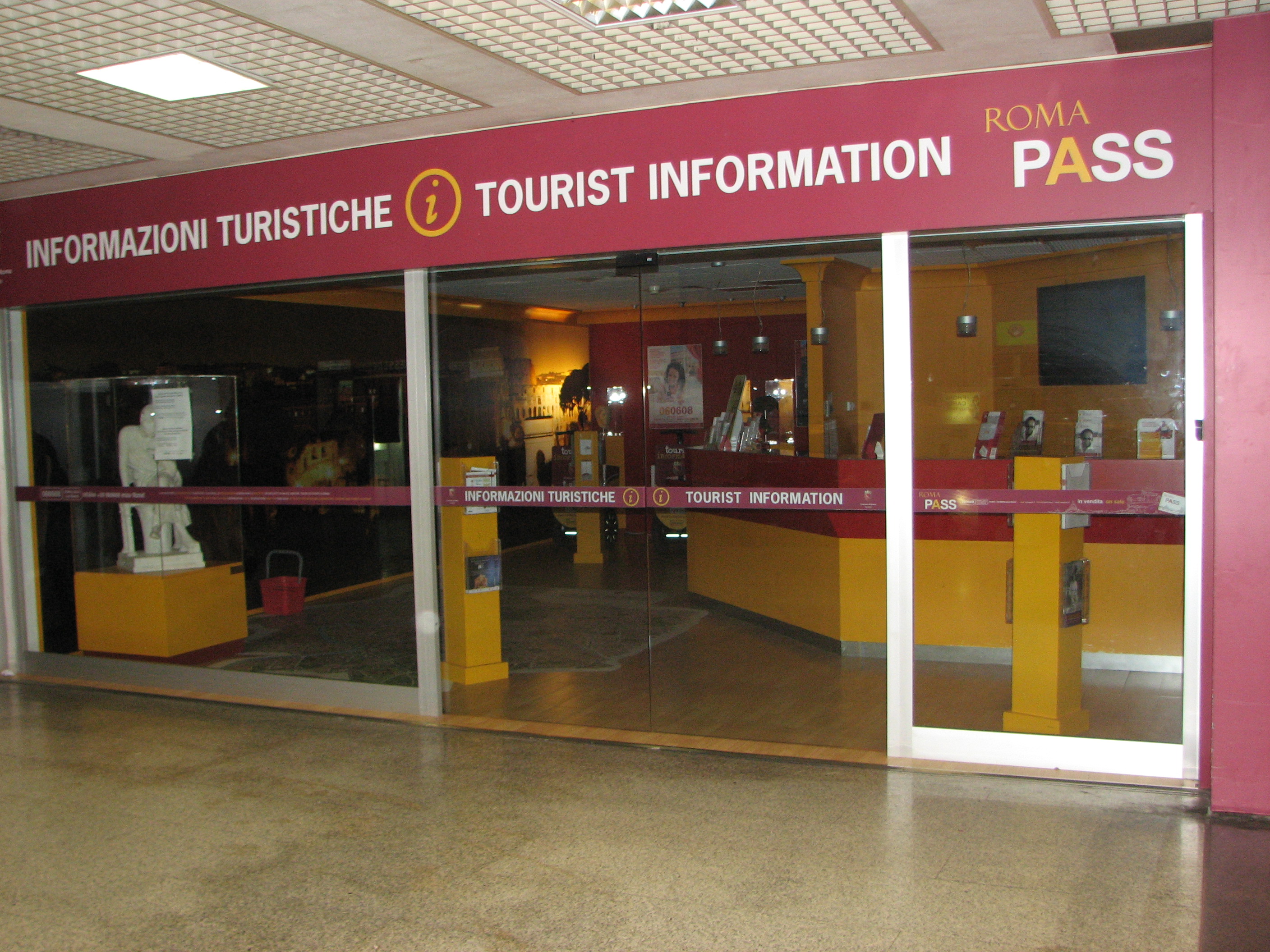 Tourism Office at FCO IMG 60881 Where to Meet at FCO?
