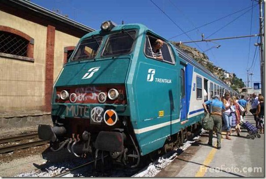 regionaltrainoutside 1st Class versus 2nd Class