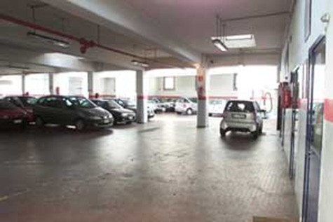 2F3G4332 thumb Parking in Rome!