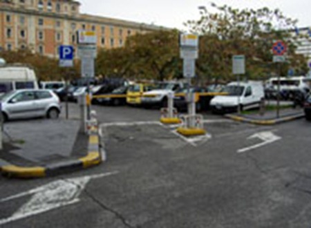 LazioRomaTerminiGrandiStazioni 202x148 1 thumb Parking in Rome!