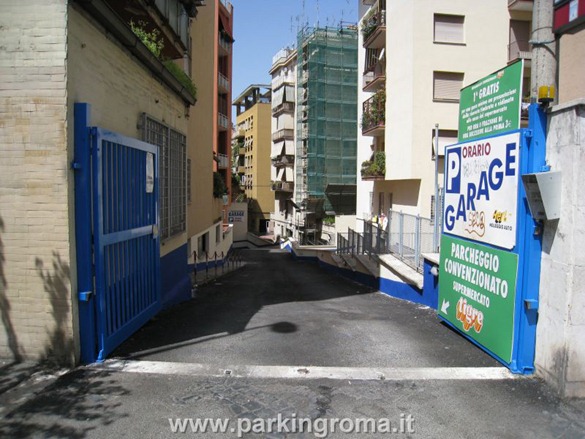 pVescovio1 thumb2 Parking in Rome!