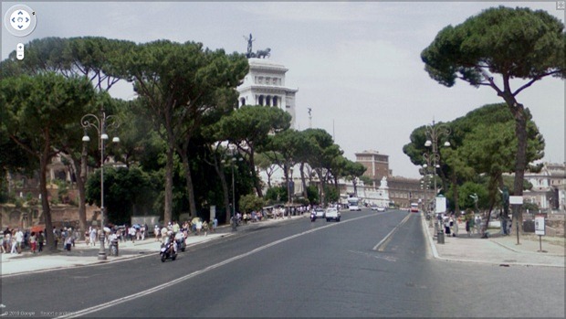 ViadeiImperiali3 thumb Rome in a Day for Cruisers