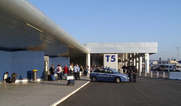 Terminal5FCOEntrance thumb Terminal 5 at FCO