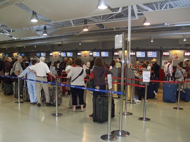 Terminal 5 FCO - Lines inside Terminal5FCOLinesinside thumb Terminal 5 at FCO