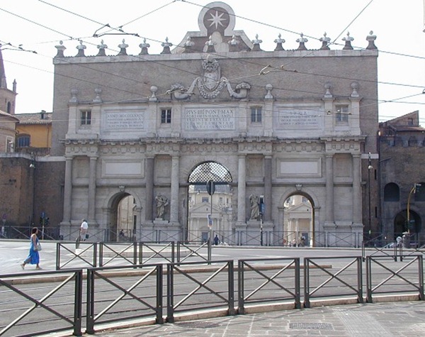 Piazza Popolo gates2 PiazzaPopologates2 Bus 117 to Piazza San Giovanni in Laterano