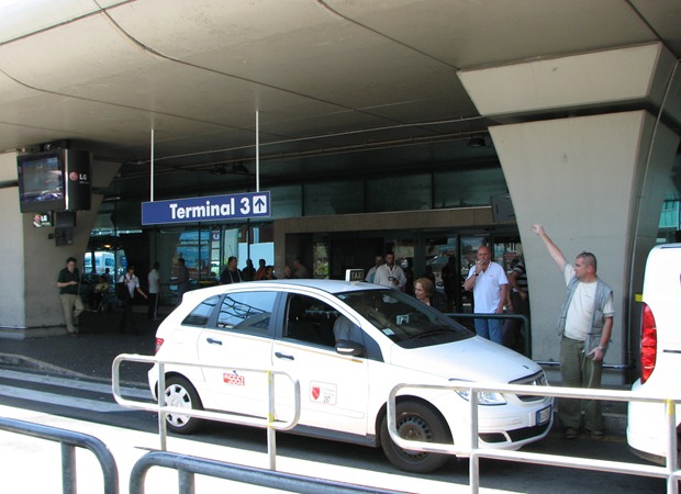FCOTaxistand2 thumb Terminal 3 Arrivals at Fiumicino Airport