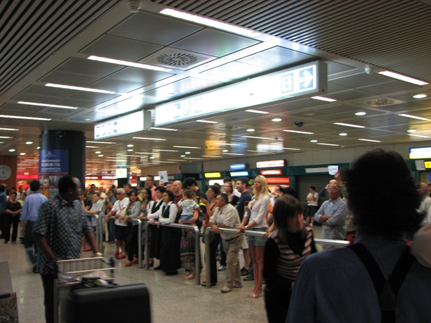 IMG 4131 thumb Terminal 3 Arrivals at Fiumicino Airport
