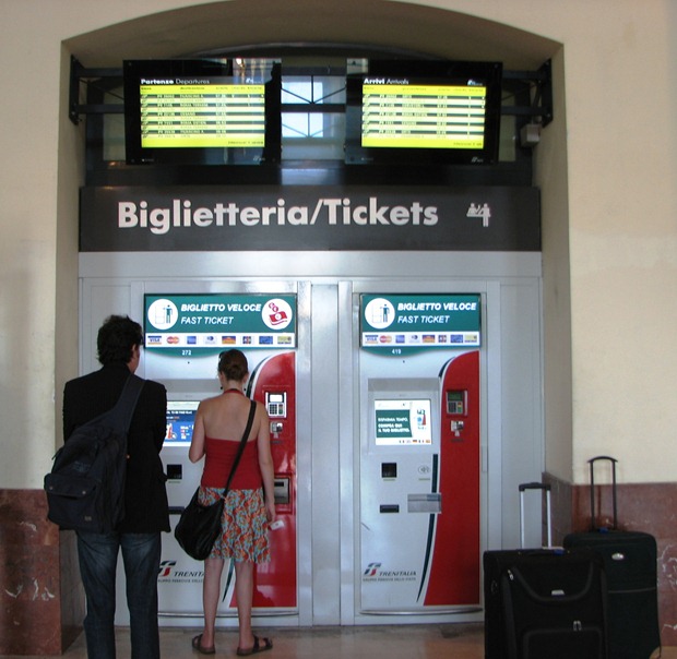 IMG 0272RomaTrastevereStation thumb The Roma Trastevere Trenitalia Rail Station