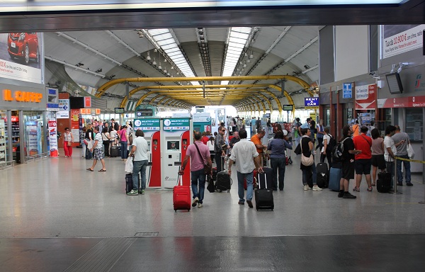 IMG_4431a - Walking into FCO train station IMG 4431a Walking into FCO train station Leonardo Express – The Trenitalia Nonstop Train to the Fiumicino (FCO) Airport