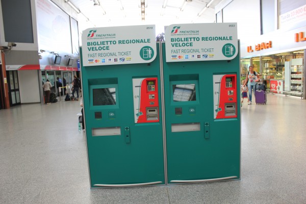 IMG_4475 IMG 4475 600x400 Leonardo Express – The Trenitalia Nonstop Train to the Fiumicino (FCO) Airport