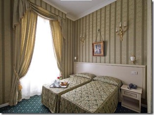 Bed and Breakfast Domus Borgognona 1 thumb The Best Hotels and B&B&rsquo;s Around the Spanish Steps