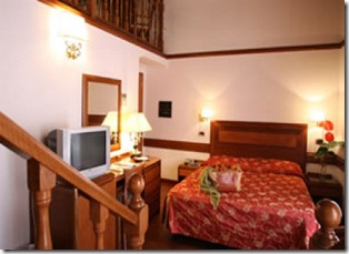 Hotel San Carlo venere 1 thumb The Best Hotels and B&B&rsquo;s Around the Spanish Steps