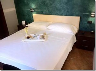 Il Corso 1 thumb The Best Hotels and B&B&rsquo;s Around the Spanish Steps