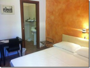 Il Corso 2 thumb The Best Hotels and B&B&rsquo;s Around the Spanish Steps