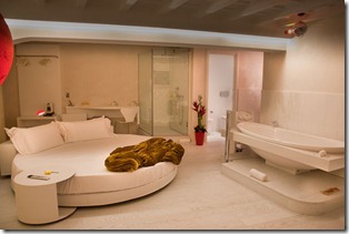 Inn Sistine venere 1 thumb The Best Hotels and B&B&rsquo;s Around the Spanish Steps
