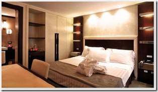Les Fleurs Luxury House 2 thumb The Best Hotels and B&B&rsquo;s Around the Spanish Steps