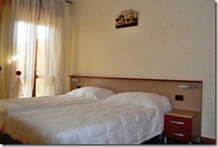 Residenza Il Veliero 2 thumb Hotels and B&B&rsquo;s near the FCO Airport
