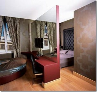 Spagna Royal Suite 1 thumb The Best Hotels and B&B&rsquo;s Around the Spanish Steps