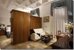 Suite della Vite Guest House 1 thumb The Best Hotels and B&B&rsquo;s Around the Spanish Steps