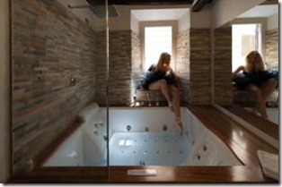 iRooms Spanish Steps 2 thumb The Best Hotels and B&B&rsquo;s Around the Spanish Steps