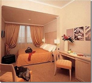 venere Mach 2 Rome Airport 2 thumb Hotels and B&B&rsquo;s near the FCO Airport