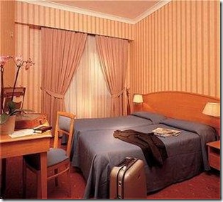 venere Mach 2 Rome Airport 3 thumb Hotels and B&B&rsquo;s near the FCO Airport