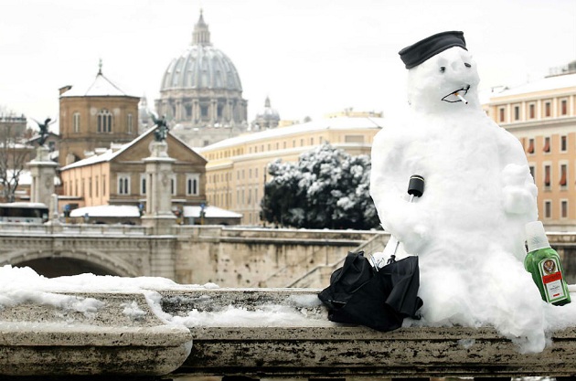 2012-02 Snowman - Rome in Snow 2012 02 Snowman Rome in Snow Snow in Rome February 2012!
